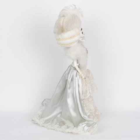10*8*28‘’ White Dress Halloween The Ghost Bride Décor