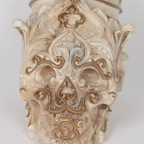 6*10.5*10.5‘’White Poly Skull Décor