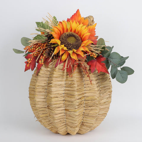 Harvest Fall Straw Décor with Sunflower