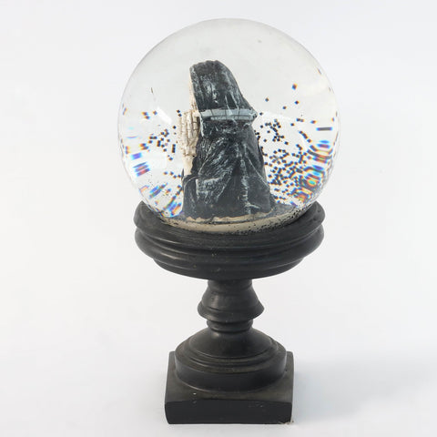 4.5*8.5'' Resin Ghost Water Ball Décor