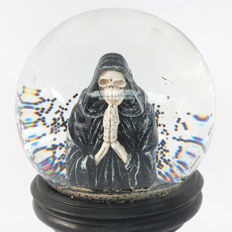4.5*8.5'' Resin Ghost Water Ball Décor