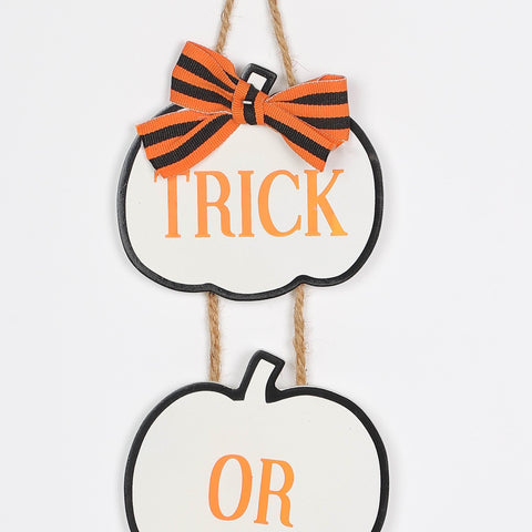 4.125*0.125*12.5'' Halloween Trick Or Treat Wall Hanger Décor