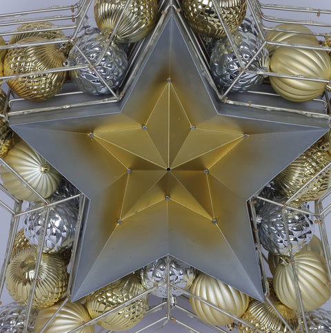 Christmas Pre-Lit Star W/ Balls Décor