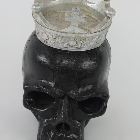 4.75*5.5*7.0'' Black Skull W/Silver Royal Crown Décor