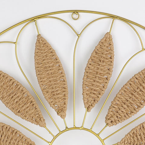 Metal Flower Pattern Wall Hanger