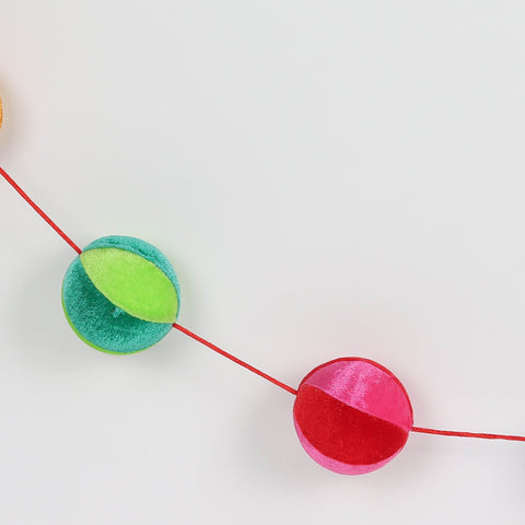 Christmas Plastic Balls Garland