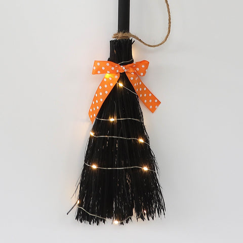6.75*2.0*32.0''Black Cat Besom Hanger W/Lite Décor