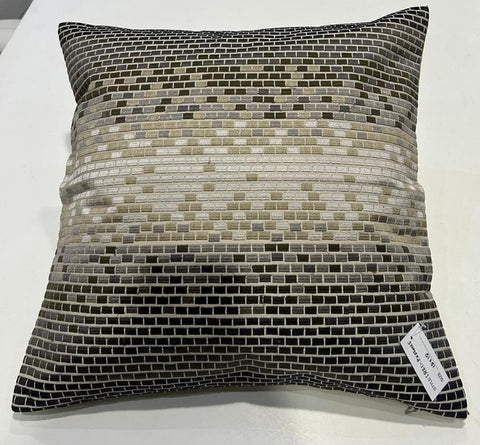 Embroidery Cushion Cover , Front Cotton Sheeting & Back Cotton Chambray, With Concealed Zip