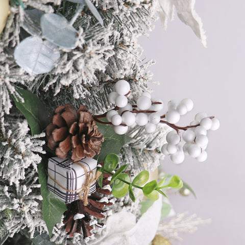 10IN PLAIDS GIFT PINECONE W/WHITE BERRIES PICK
