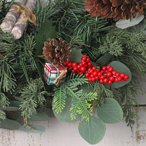 10IN GIFT PINECONE W/RED BERRIES PICK