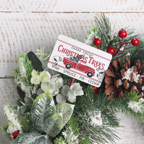 CHRISTMAS MT23 MDF PICK 1 PDQA - TRUCK BOARD