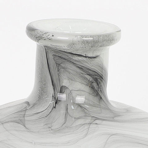 21 * 21 * 23 Cm
Glass Vase Decoration