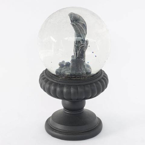 4.5*8.0''Ghost Black Resin Water Ball Décor