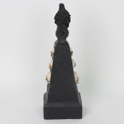 4.375*3.75*12.875'' Black Berare Décor W/Crow&Skull