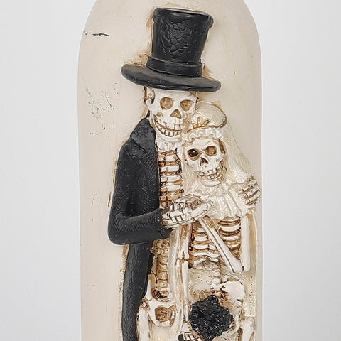 3.25*2.75*14.25'' White Bottle W/Ghost Couple Décor