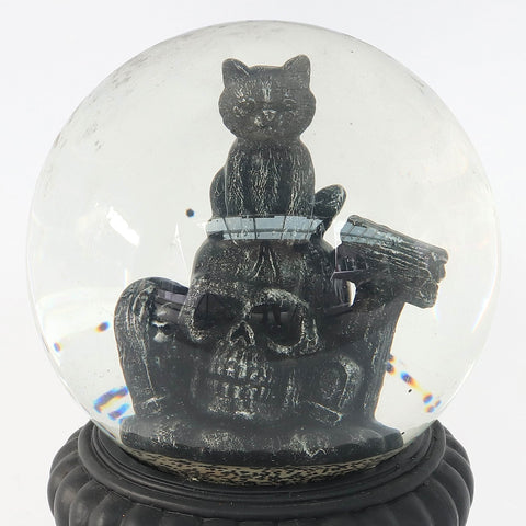 4.5*8.0'' Resin Ghost Cat/Skull Water Ball Table Décor