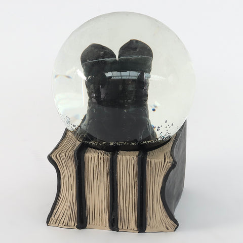 4.0*4.0*5.75'' Boots Water Ball On Resin Books Décor