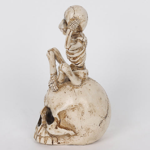 3.0*3.5*6.75'' Resin Covering Ears Ghost Sitting On Skull Décor W/Lite