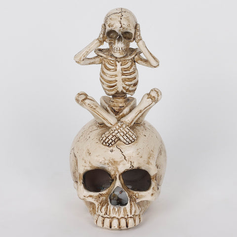 3.0*3.5*6.75'' Resin Covering Ears Ghost Sitting On Skull Décor W/Lite
