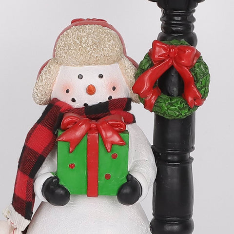 Christmas Resin Lamp Post W/ Snowman Décor