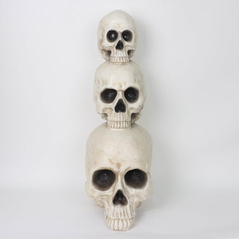 13.0*9.5*30.5'' Resin Stacked Skulls W/Lite Décor