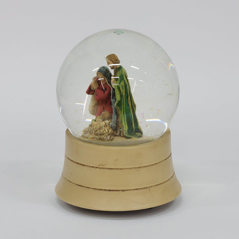 Christmas Resin Water Global Décor