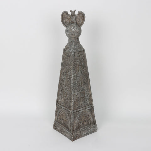 6.75*6.75*24.25''Rip Tombstone Décor