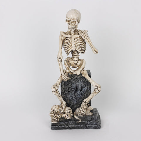 5.25*3.0*12.75'' Resin White Skeleton Décor