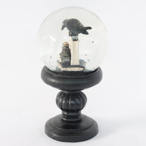 4.75*8.5''Resin Ghost Water Ball Table Décor