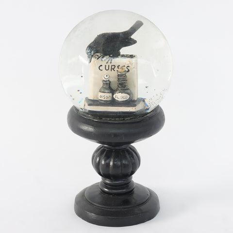 4.75*8.5''Resin Ghost Water Ball Table Décor
