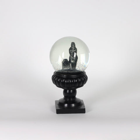 Halloween Resin Ghost Hands W/ Water Ball