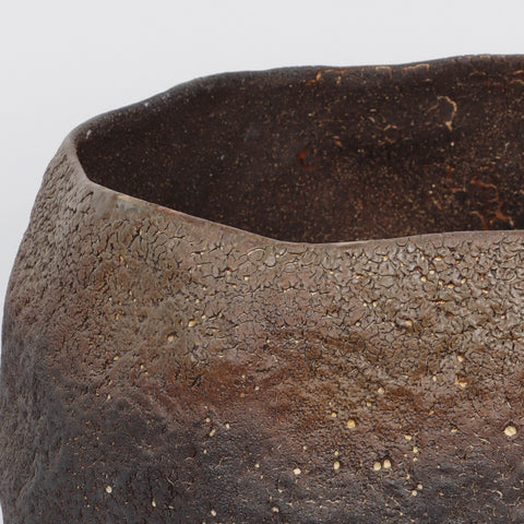 31 * 31 * 20.5Cm
Ceramic Planter Decoration
