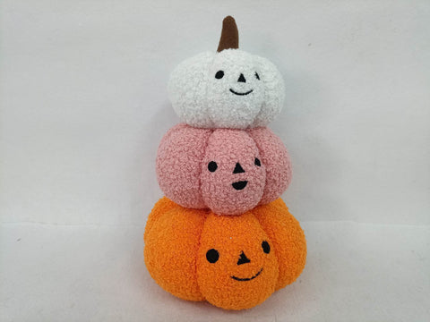 HALLOWEEN STACKED PUMPKIN PLUSH decor