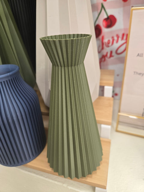 Lotus Vase - Green