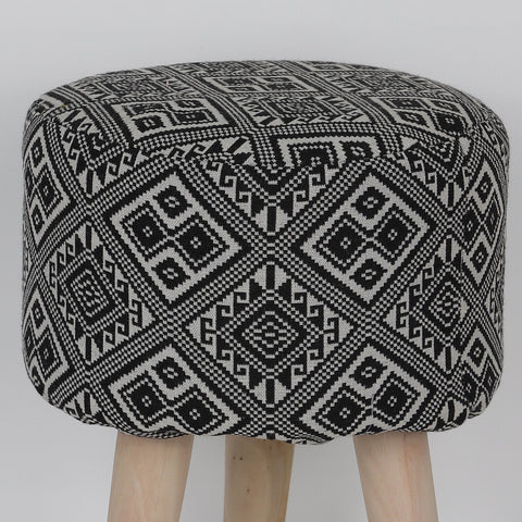 9.5*9.5*13''Cloth Stool With . Stool Leg Décor