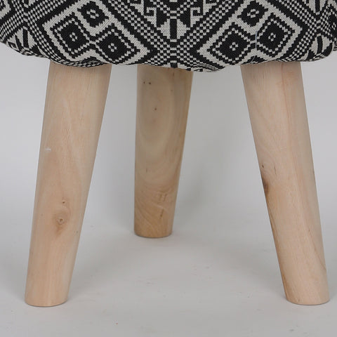9.5*9.5*13''Cloth Stool With . Stool Leg Décor