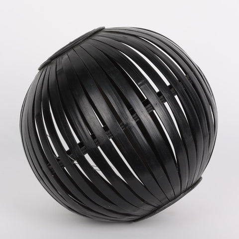 7.5''X7.5"X7''
Black Ball Décor