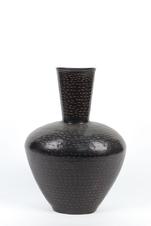 9.5"x7.5"x13.75" Pot décor