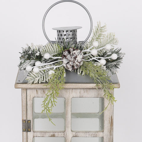 18IN CHRISTMAS WHITE LANTERN W/FLORAL DÉCOR