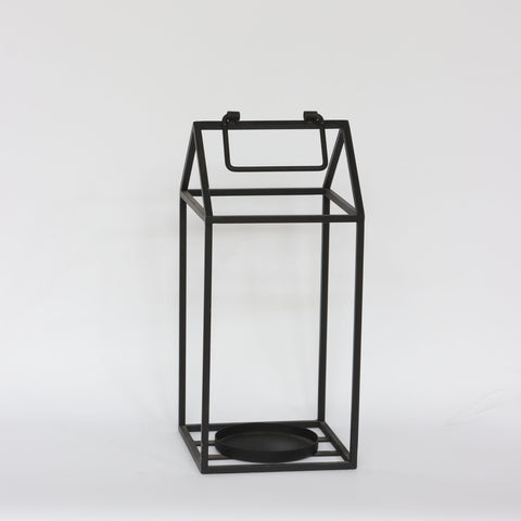 5.5x5.5x12in Lanterns