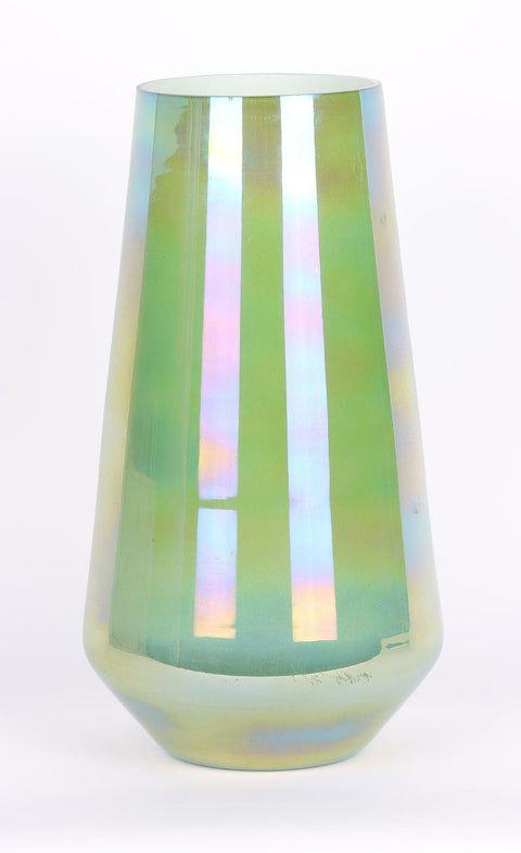 6.5X6.5X12"
Vase en verre coloré