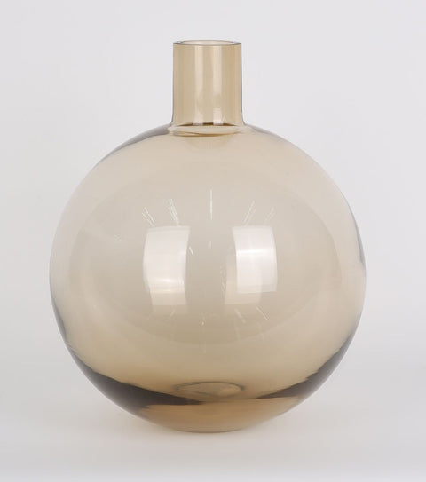 8''X8"X9.75''
Floral Vase Décor