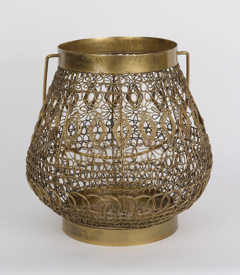 8.75''X8.75"X8.75''
Golden Lantern Décor