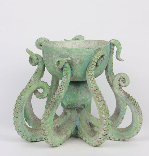 12"x9.5" Resin octopus décor