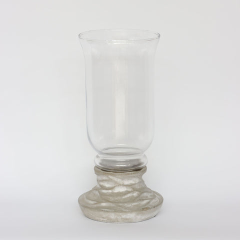 6x13.25po Vase en verre avec base argentée